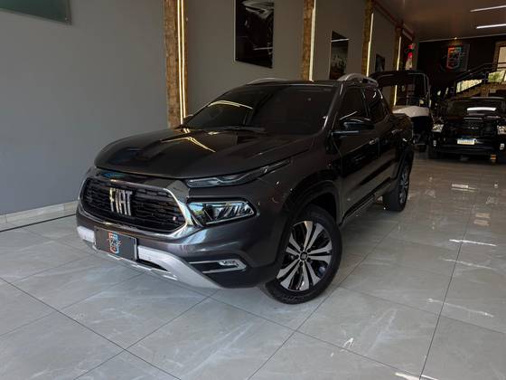 FIAT TORO 2.0 16V TURBO DIESEL VOLCANO 4WD AT9 FIAT TORO 2.0 16V TURBO DIESEL VOLCANO 4WD AT9